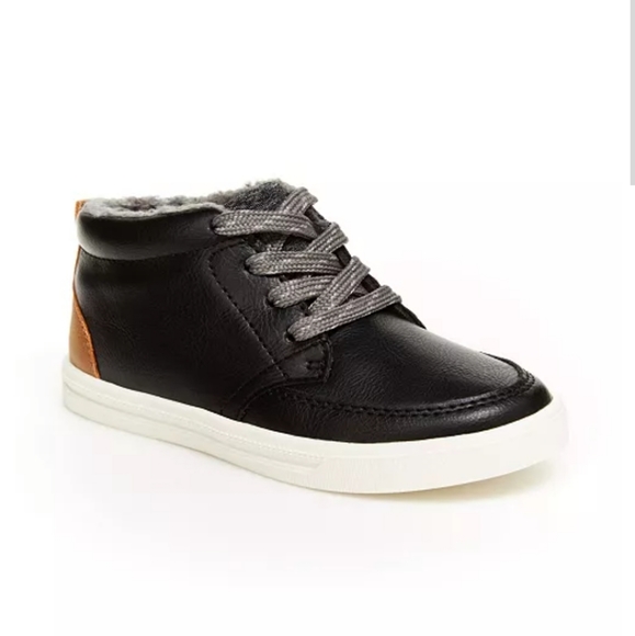 OshKosh B'gosh Other - NWT OshKosh B'Gosh Faux Leather Fur Lined Crescent Boots Toddler Size 11